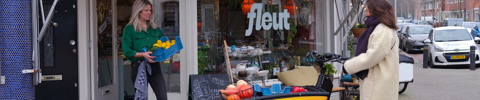 Car 2022 Jan Utr Cargo Restaurant 09 2500Px