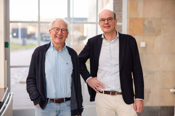 2023 04 07 Fotos Moneymeatsidea 417 700X467