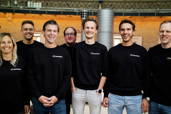 64F1a6d0250bee320c695e37 Portret Foto's.00 10 35 21.Still017