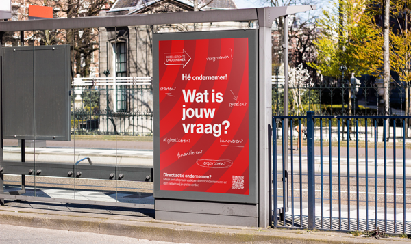Poster On Bus Stop Mockup Kopie 1200X800